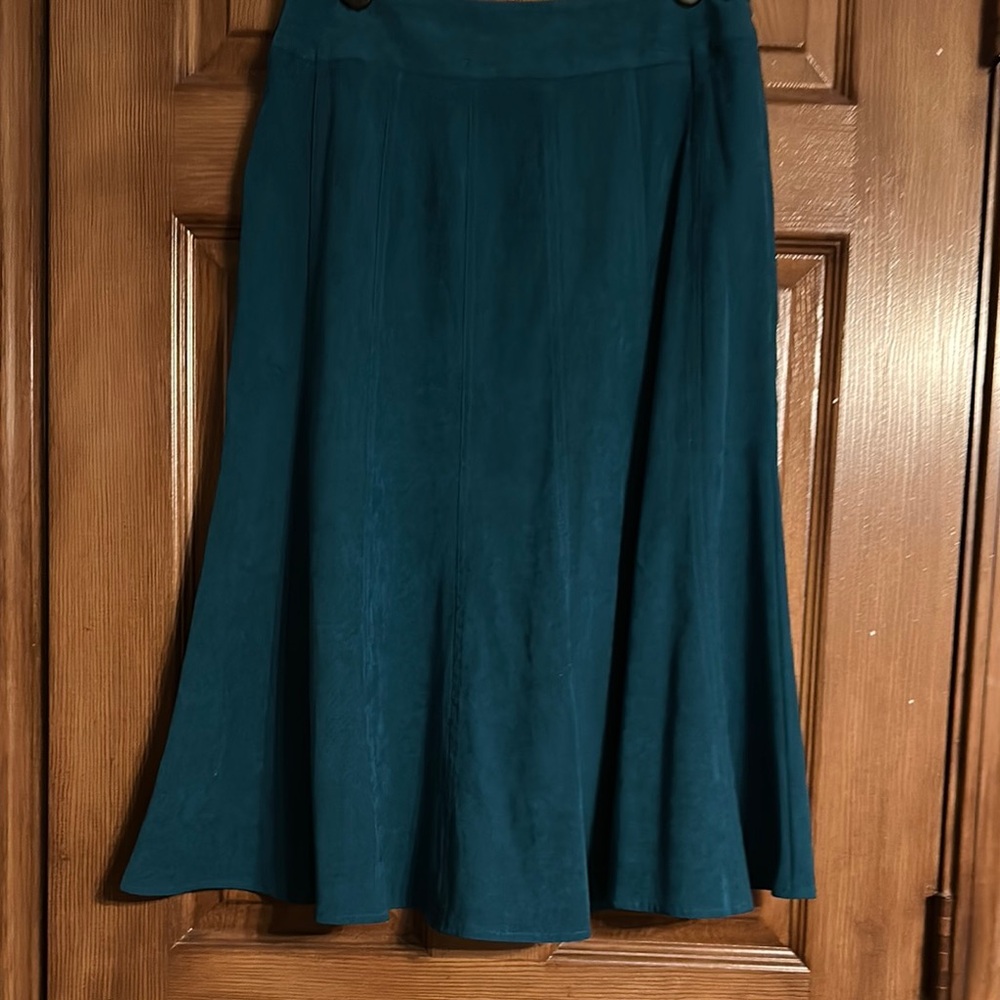 Elegant Teal Skirt